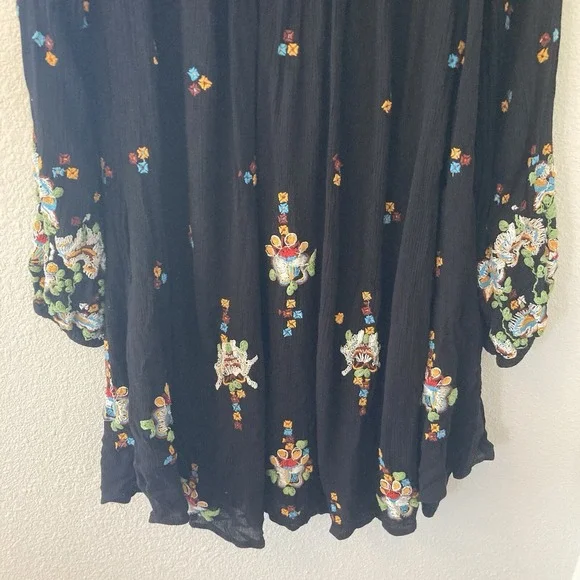 Free People Mini Dress Size XS Oxford Embroidered Black Floral Boho Goth Witchy - Picture 11 of 16